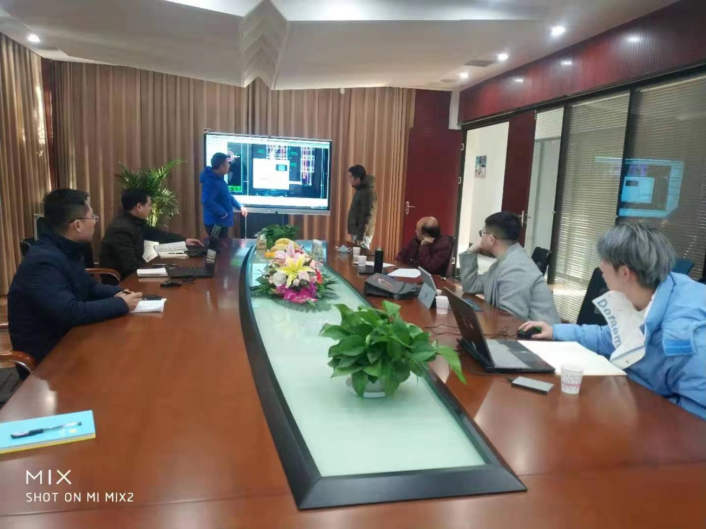 長期與華中科技大學教授及團隊合作