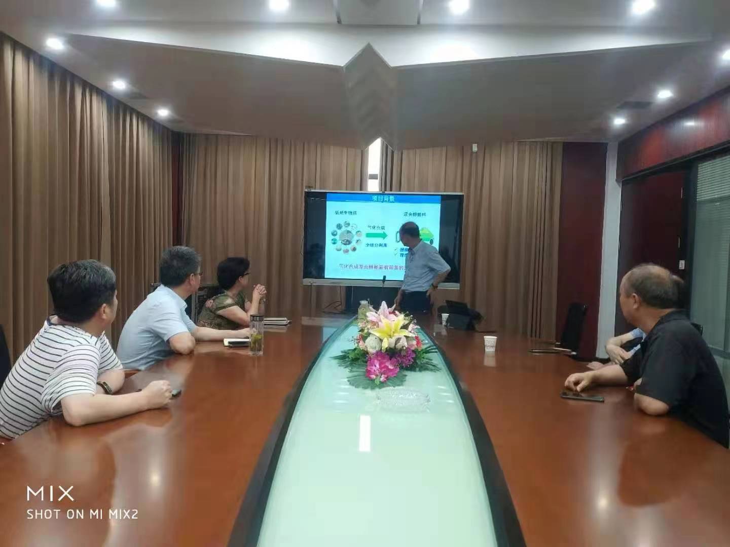 長期與華中科技大學教授及團隊合作